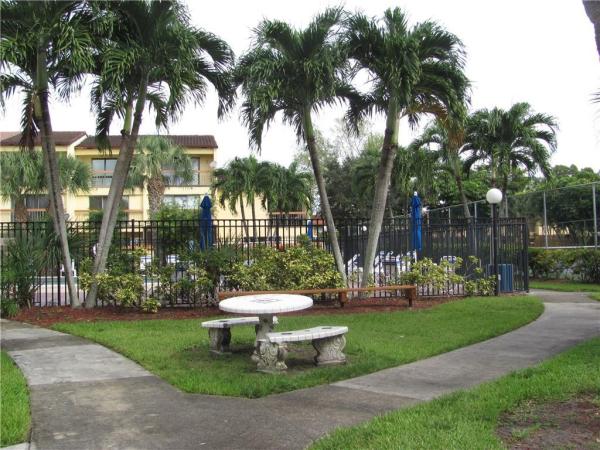 Del Rio Village Townhomes, 4010 Del Rio Way, Sunrise, Florida 33351, image 1