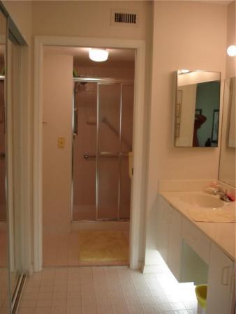 Sunrise Lakes 4, 2503 N Nob Hill Rd #209, Sunrise, Florida 33322, image 1