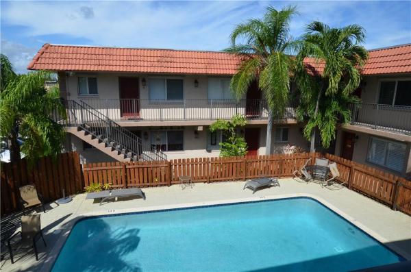 Windsor Court, 3030 NE 5th Ter #14, Wilton Manors, Florida 33334, image 1