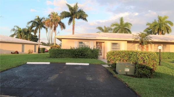 Boca Lakes, 20963 Covington Dr, Boca Raton, Florida 33433, image 3