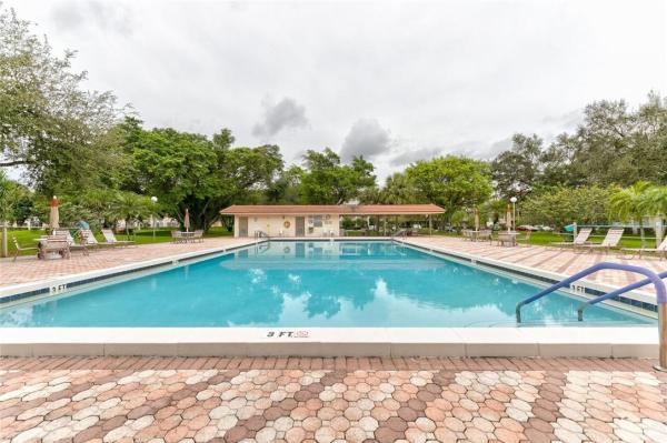 Cayman Village, 1501 Cayman Way #B3, Coconut Creek, Florida 33066, image 1