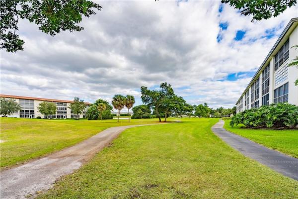 Victoria Village, 2902 Victoria Cir #A2, Coconut Creek, Florida 33066, image 1
