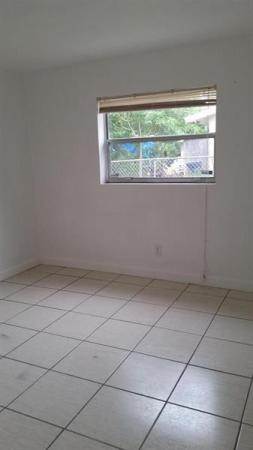Sunshine Villas, 5310 NW 17th Ct, Lauderhill, Florida 33313, image 2
