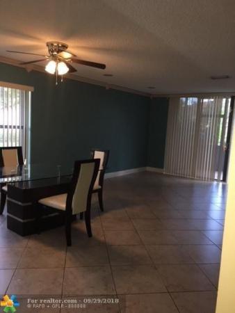 Baywood Village 3, 4588 Carambola Cir S #27219, Coconut Creek, Florida 33066, image 1