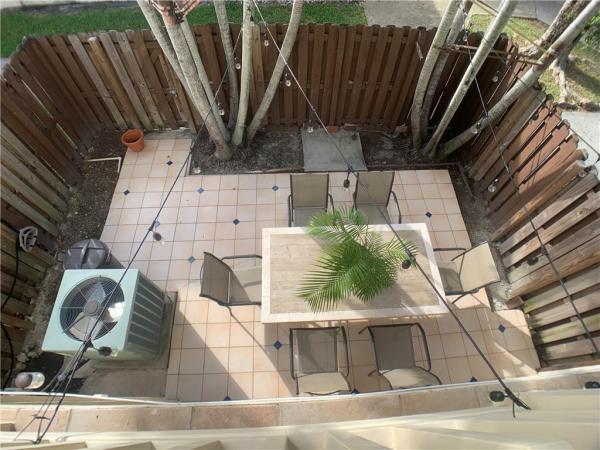 Kendale Lakes Townhouses, 8437 SW 137th Ave #8437, Kendale Lakes, Florida 33183, image 3