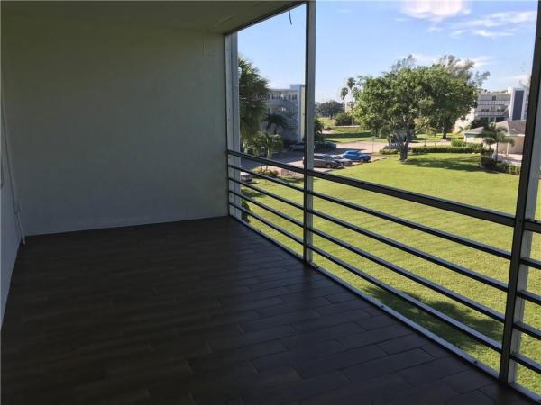 Berkshire, 3002 Berkshire A, Deerfield Beach, Florida 33442, image 3