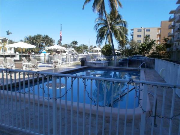 Cromwell West, 1731 SE 15th St #211, Fort Lauderdale, Florida 33316, image 2
