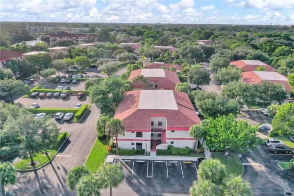 Applewood Village 4, 2896 S Carambola Cir #2087, Coconut Creek, Florida 33066, image 1