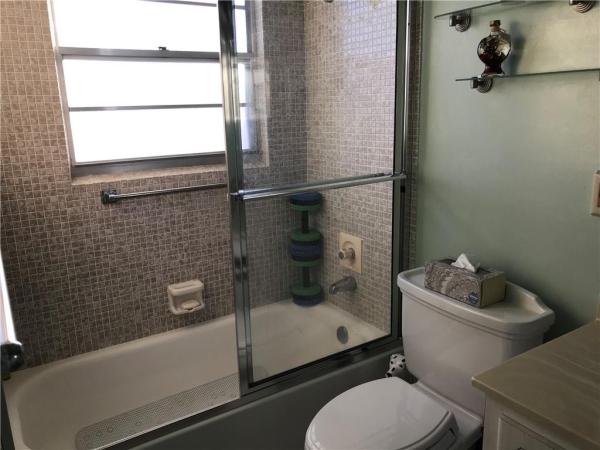 Richmond, 428 Richmond C, Deerfield Beach, Florida 33442, image 2