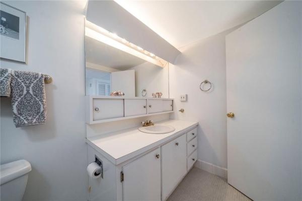 King Cole, 900 Bay Dr #705, Miami Beach, Florida 33141, image 3