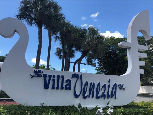 Villa Venezia, 1211 SW 124th Ct #27-E, Tamiami, Florida 33184, image 3