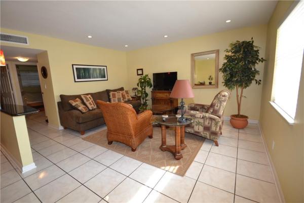 Azul At Kimberly Lake, 4050 NE 12th Ter #46-2, Oakland Park, Florida 33334, image 1