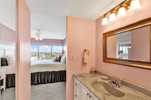 Waterford Point, 801 S Federal Hwy #914, Pompano Beach, Florida 33062, image 1