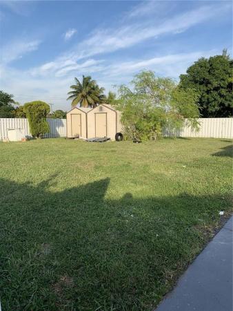Carol City Gardens, 4401 NW 195th St, Miami Gardens, Florida 33055, image 2