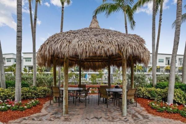 Wilton Station, 2631 NE 14th Ave #304, Wilton Manors, Florida 33334, image 3