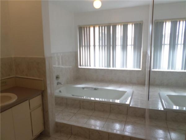 Wimbledon, 5716 NW 17th Ct #17, Lauderhill, Florida 33313, image 3