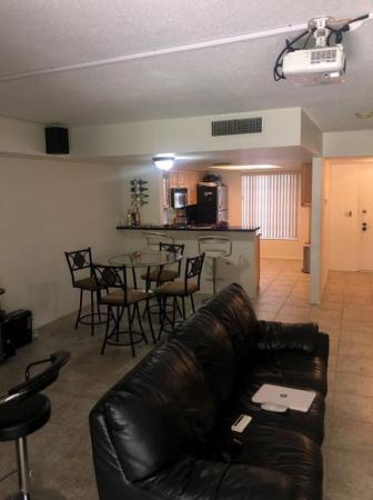 The Colonies 2, 2709 NW 47th Ln #3103, Lauderdale Lakes, Florida 33313, image 3