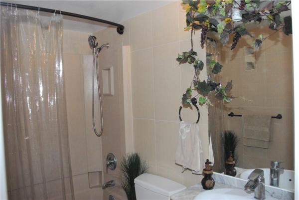 Camino Real Village, 5800 Camino Del Sol #302, Boca Raton, Florida 33433, image 3