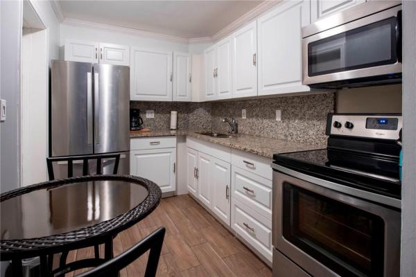 Manor Grove Village, 1930 NE 2nd Ave #112L, Wilton Manors, Florida 33305, image 2