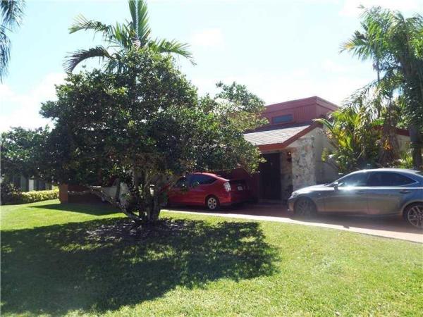 The Pines At Woodmont, 7810 Beechfern Cir #20, Tamarac, Florida 33321, image 1