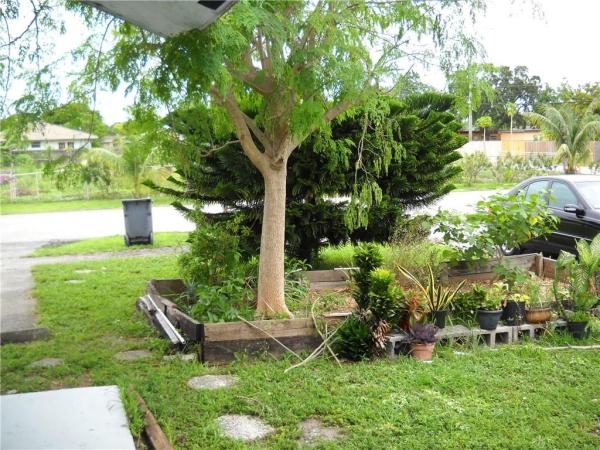 Gracewood, 6210 Fillmore St, Hollywood, Florida 33024, image 2