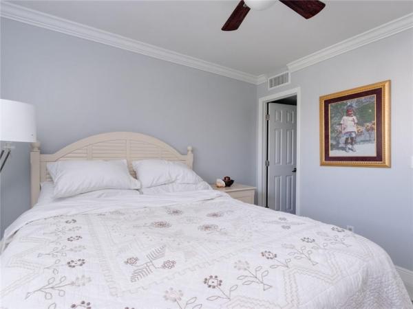 Middle River Homes, 2910 NE 8th Ter #203, Oakland Park, Florida 33334, image 1