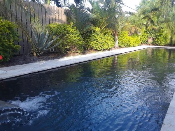 Beverly Shores, 273 Allenwood Dr, Lauderdale By The Sea, Florida 33308, image 2
