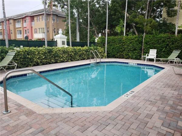 The Grove At Wilton Manors , 2660 NE 8th Ave #106, Wilton Manors, Florida 33334, image 2