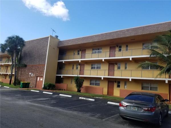 Versailles Gardens, 7901 Colony Cir S #106, Tamarac, Florida 33321, image 1