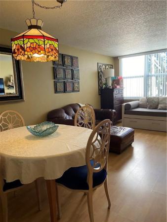 Evergreen Of Pine Island Ridge, 9451 Evergreen Pl #105, Davie, Florida 33324, image 3