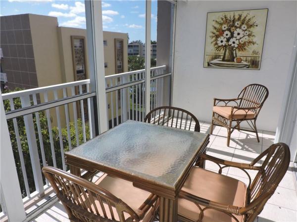 Meadowbrook Lakes, 206 SE 10th St #401, Dania Beach, Florida 33004, image 1