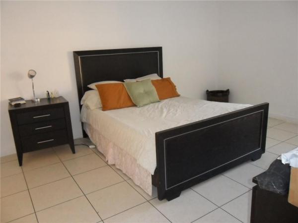Lago West, 430 Commodore Dr #209, Plantation, Florida 33325, image 1