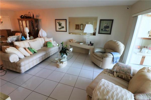 Wilshire West, 410 Wilma Cir #303, Riviera Beach, Florida 33404, image 2