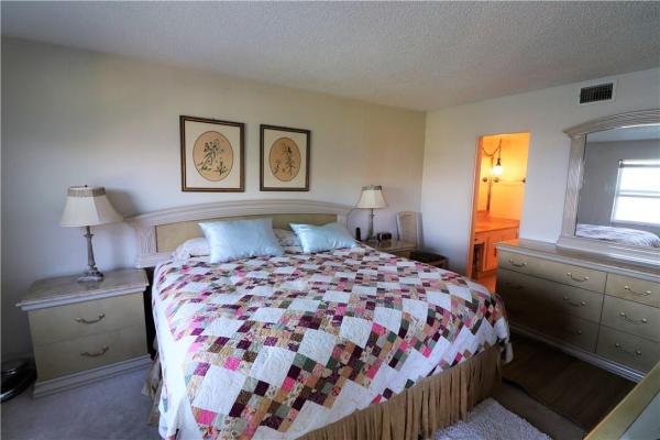 Wilshire West, 410 Wilma Cir #303, Riviera Beach, Florida 33404, image 3