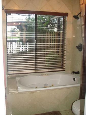 The Moors Townhouses, 17729 NW 66th Ct Cir, Country Club, Florida 33015, image 2