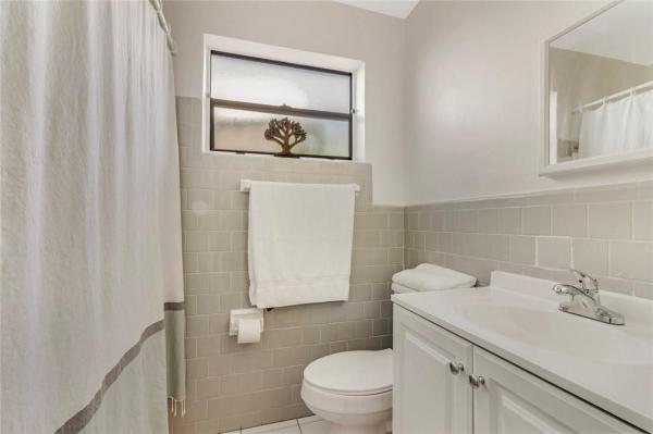 Poinciana Park, 39 NE 3rd St #1-2, Dania Beach, Florida 33004, image 1