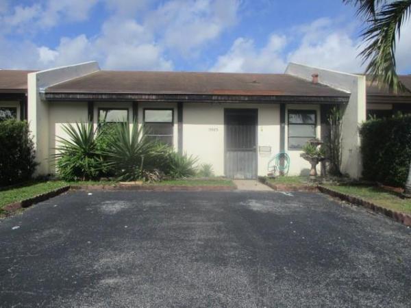 Bent Tree Center, 13983 SW 50th Ter #13983, Kendale Lakes, Florida 33175, image 2