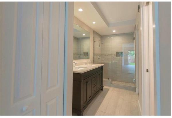 Falcon's Lea Patio Homes, 15201 Norfolk Ln, Davie, Florida 33331, image 3