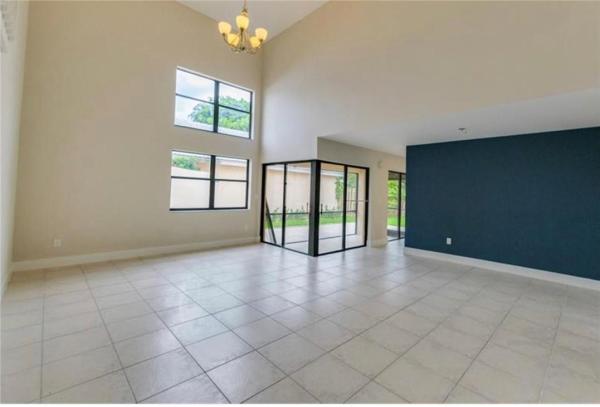 Falcon's Lea Patio Homes, 15201 Norfolk Ln, Davie, Florida 33331, image 2