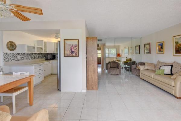 Wolverton At Century Village, 2097 Wolverton E, Boca Raton, Florida 33434, image 1