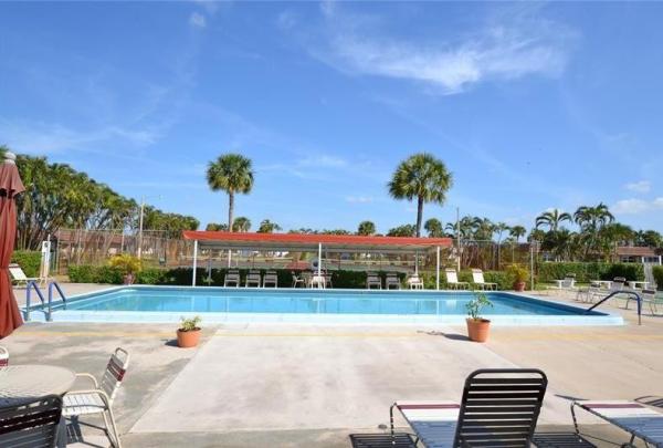 Fernley 2 At Cresthaven Townhomes, 5725 Fernley Dr E #43, West Palm Beach, Florida 33415, image 3