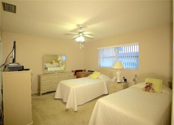 Fernley 2 At Cresthaven Townhomes, 5725 Fernley Dr E #43, West Palm Beach, Florida 33415, image 1