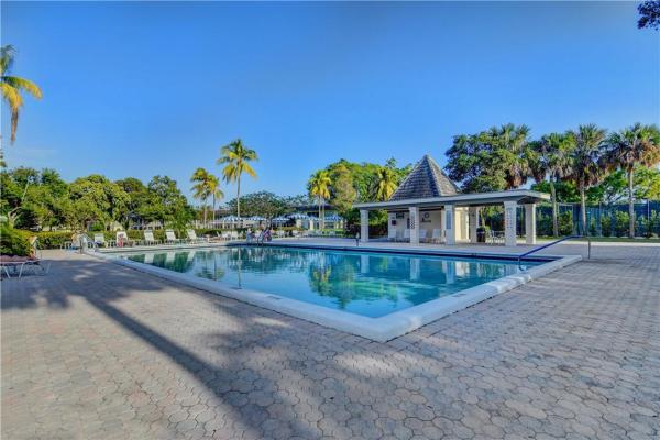 Granada Village, 2004 Granada Dr #B4, Coconut Creek, Florida 33066, image 1