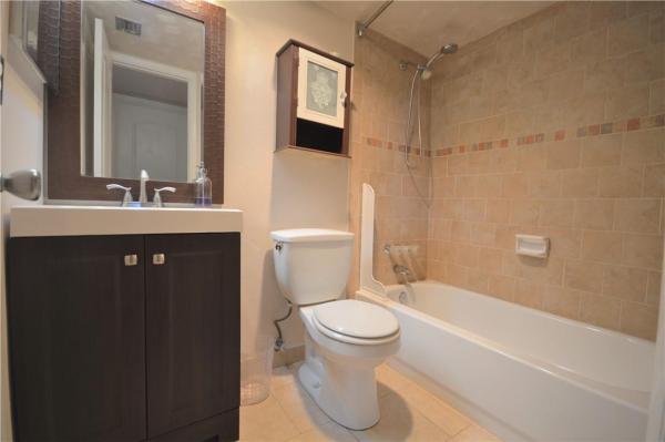 Manaranda Village, 1021 Mockingbird Ln #315, Plantation, Florida 33324, image 3