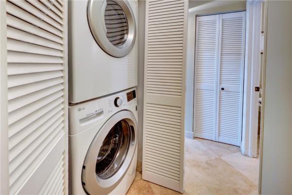 L'Ambiance Of Via Verde, 6611 Las Flores Dr, Boca Raton, Florida 33433, image 2