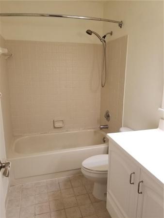 Oakwood On The Green, 9889 Riverside Dr #11-20, Coral Springs, Florida 33071, image 3