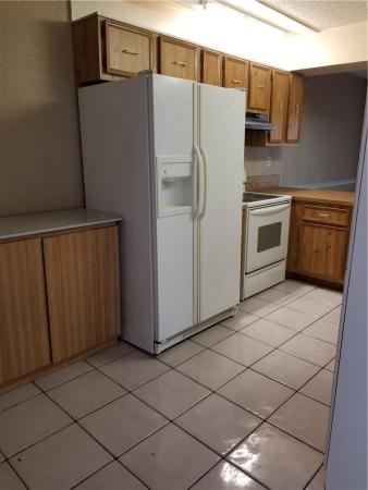 Oakwood On The Green, 9889 Riverside Dr #11-20, Coral Springs, Florida 33071, image 2