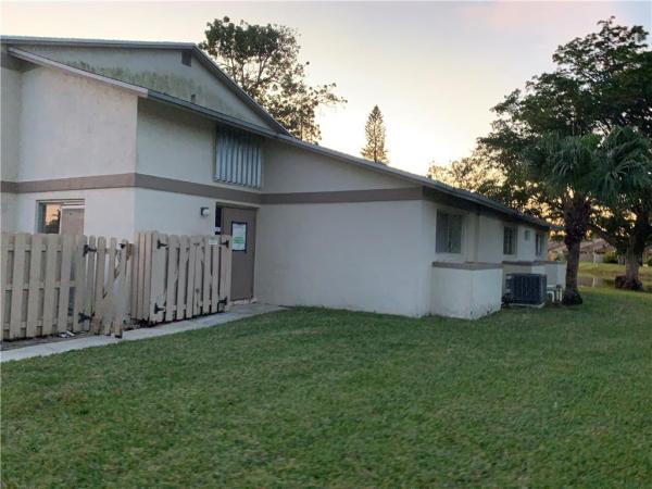 Country Squire Townhomes, 10775 NW 29th Mnr #8, Sunrise, Florida 33322, image 1