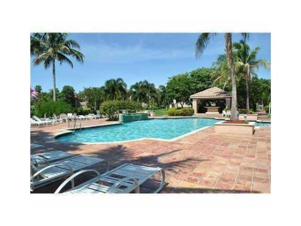 St Andrews At Miramar, 12172 Saint Andrews Pl #103, Miramar, Florida 33025, image 2
