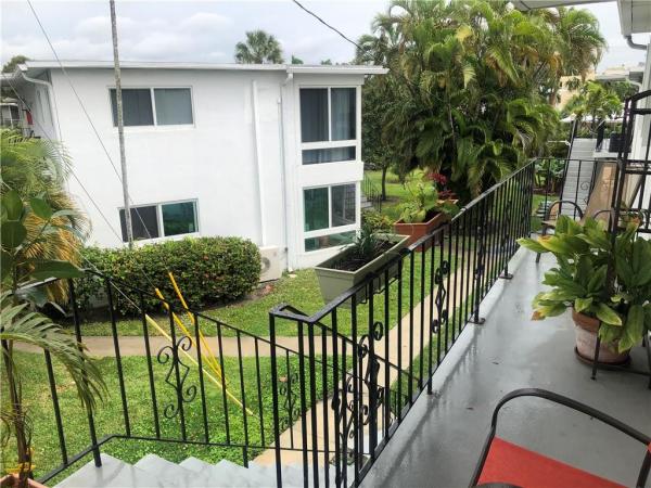 Cliff Lake Villas, 1045 SE 15th St #13D, Fort Lauderdale, Florida 33316, image 1
